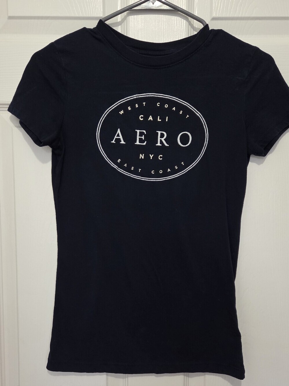 Aeropostale Women Embroidered AERO Logo Short Sleeve Crewneck Black Tee Sz Small